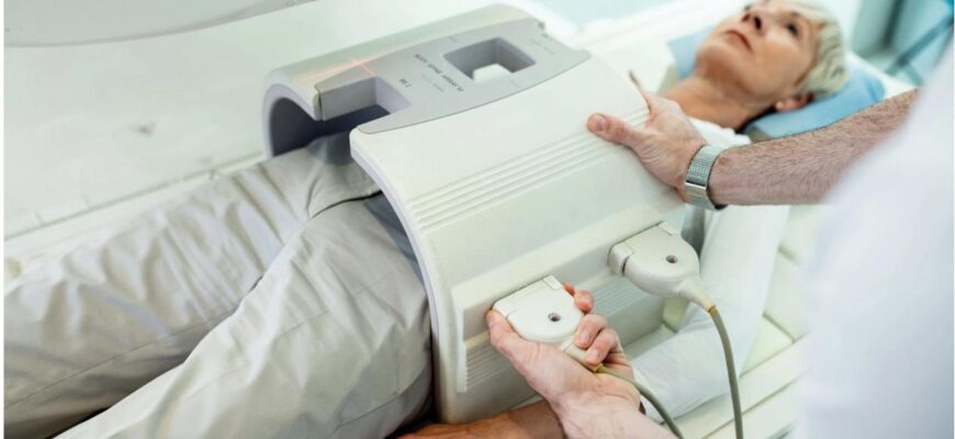 Біль у попереку: 7 помилок, які затягують відновлення і коли МРТ справді потрібне